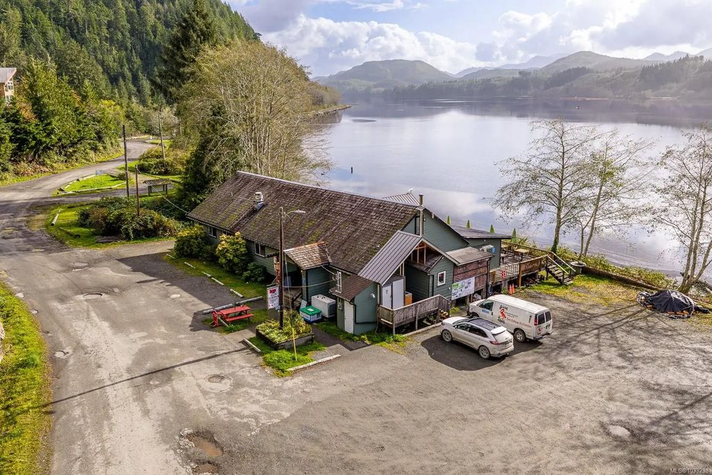 32 Hardy Way, Port Hardy