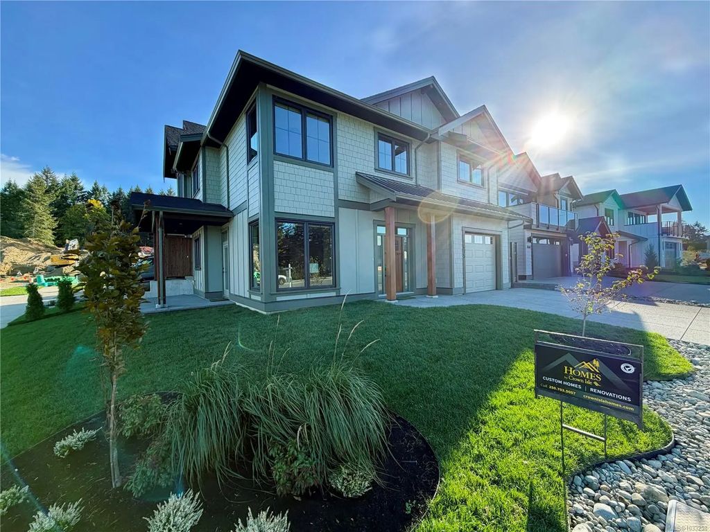 1675 Crown Isle Blvd, Courtenay