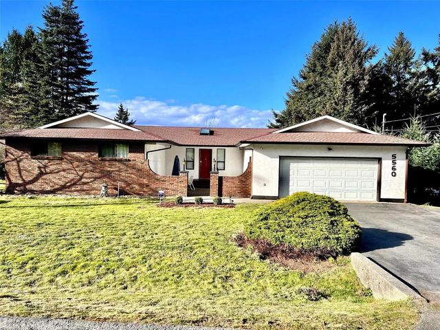 2 of 47 - 5560 Oceanview Terr, Nanaimo, BC
