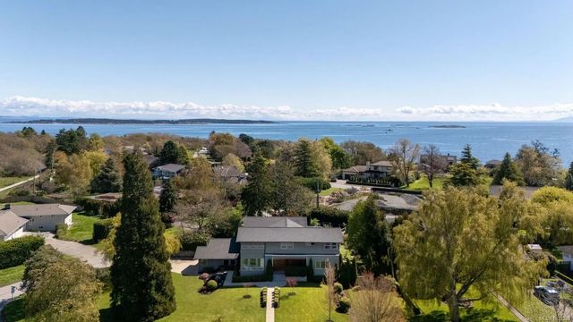 4 of 54 - 2835 Lincoln Rd, Oak Bay, BC