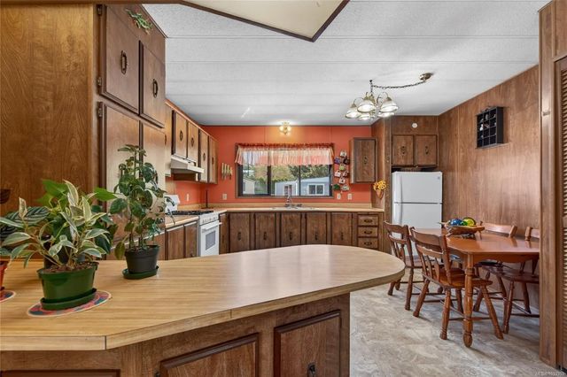 2 of 30 - 951 Homewood Rd 19, Campbell River, BC