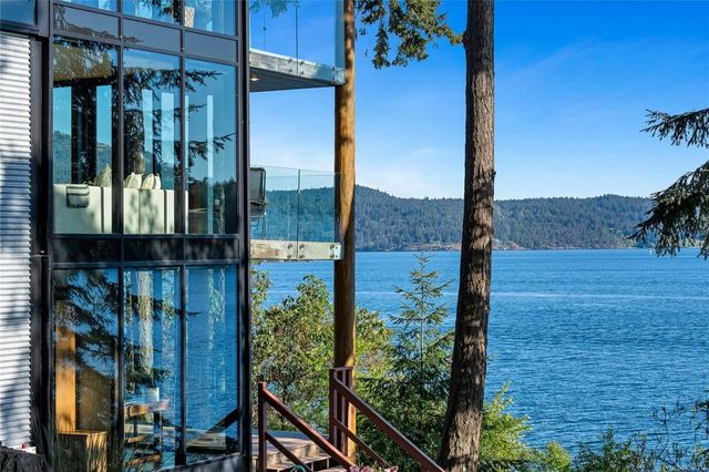 4 of 79 - 1676 Lands End Rd, North Saanich, BC
