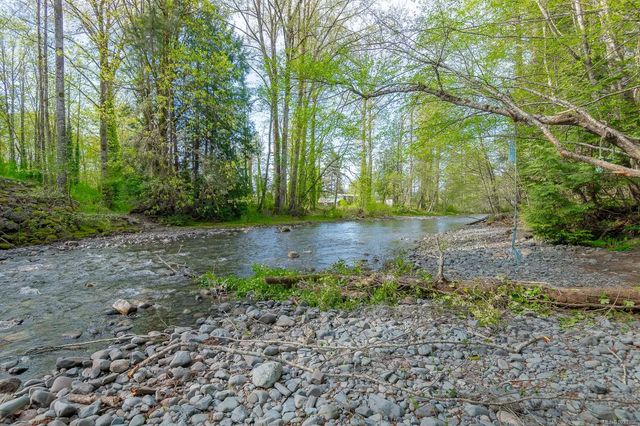 3 of 46 - 1685 Spruston Rd, Nanaimo, BC