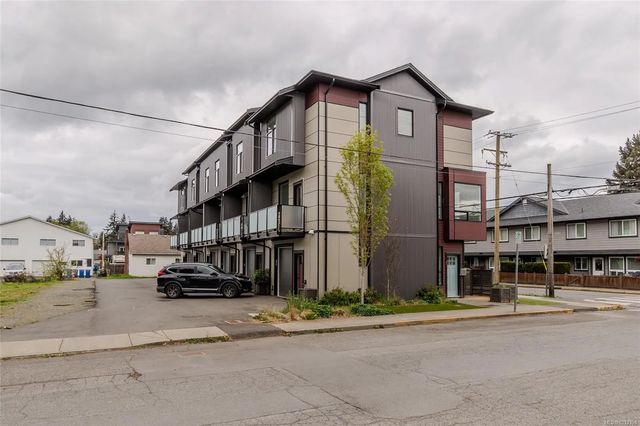 2 of 28 - 545 Jubilee St 1, Duncan, BC