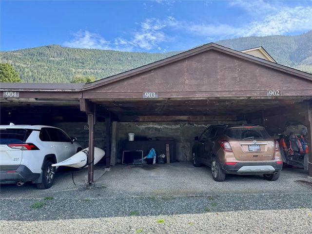 4 of 24 - 903 Maquinna Ave, Port Alice, BC