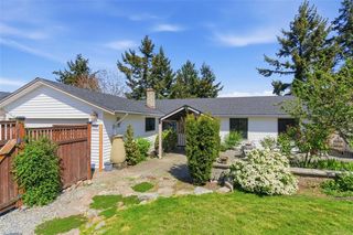 130 Heritage Dr, Nanaimo
