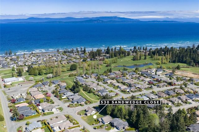 3 of 21 - 530 Sandwedge Close, Qualicum Beach, BC