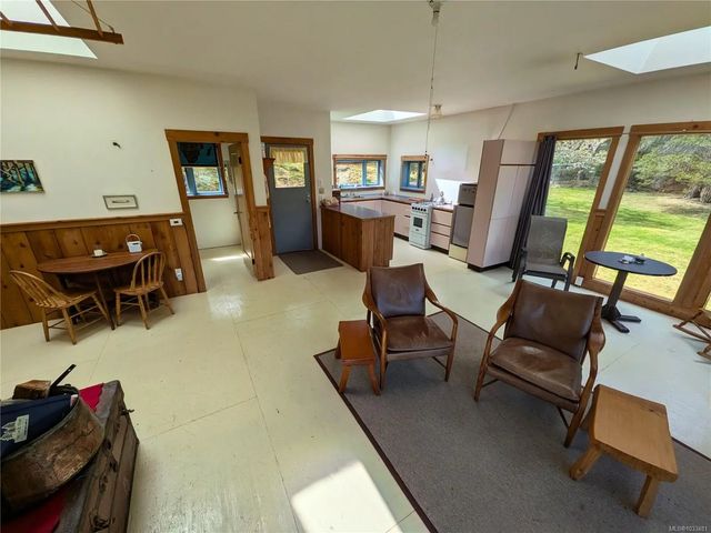 5 of 25 - Lot B Scottie Bay Rd, Lasqueti Island, BC
