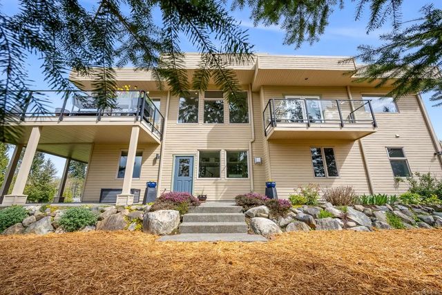2 of 75 - 3389 Rhys Rd, Courtenay, BC