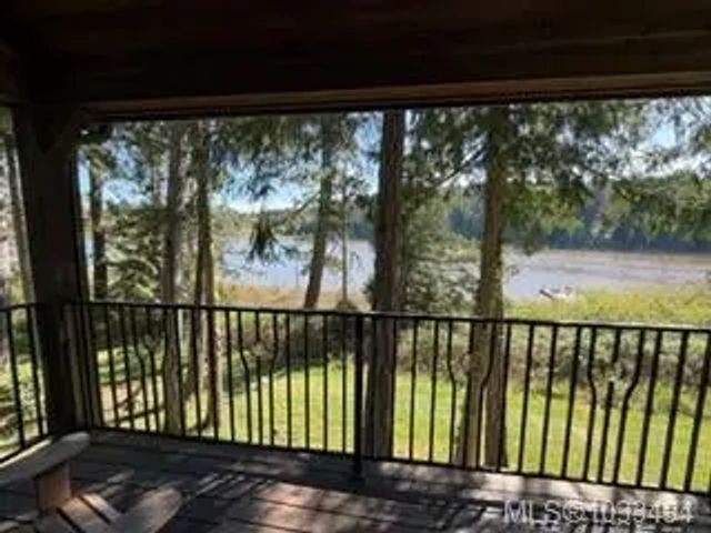 4 of 52 - 315 Robinson Rd 38, Salt Spring, BC