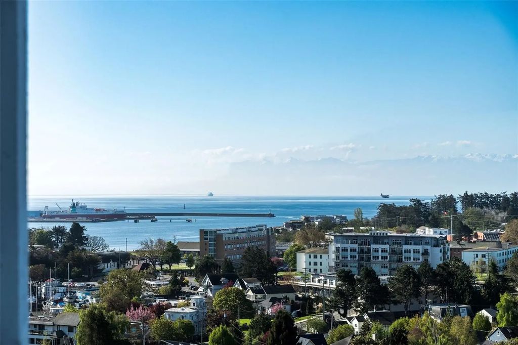 899 Esquimalt Rd 807, Esquimalt