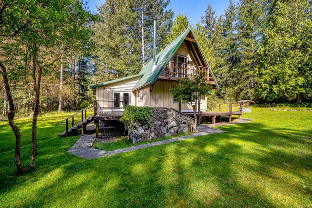 2 of 73 - 1315 Bartholomew Rd, Cortes Island, BC