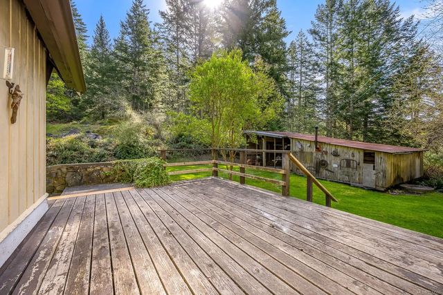 3 of 73 - 1315 Bartholomew Rd, Cortes Island, BC