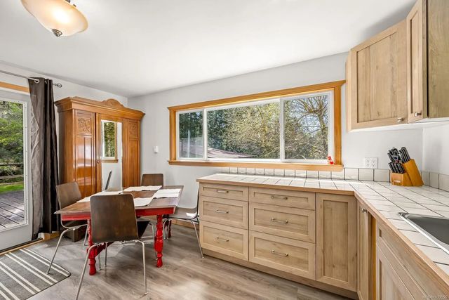 4 of 73 - 1315 Bartholomew Rd, Cortes Island, BC