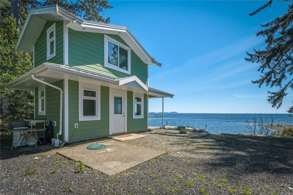 1006 Seventh Ave, Ucluelet