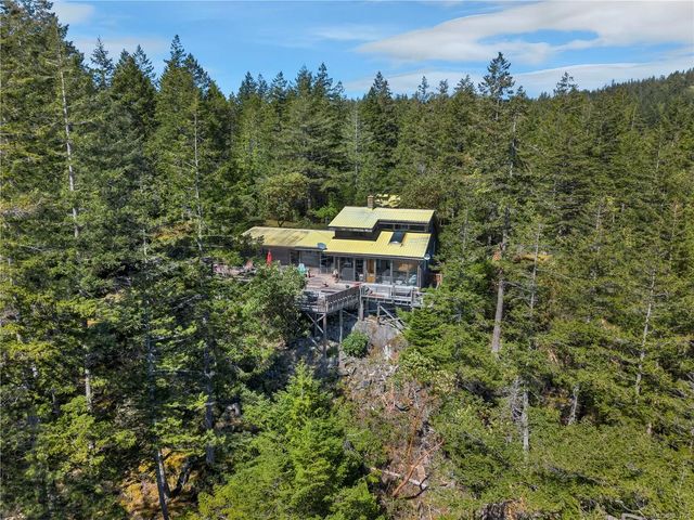 4 of 41 - 1395 Manzanita Rd, Cortes Island, BC