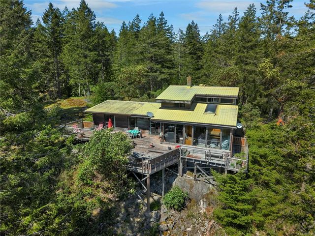5 of 41 - 1395 Manzanita Rd, Cortes Island, BC