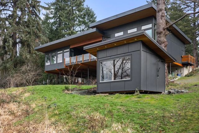 4 of 41 - 4721 Island Hwy, Courtenay, BC