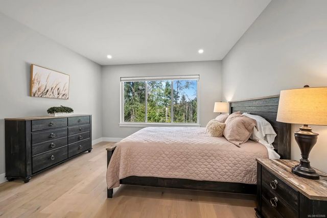 5 of 9 - 3240 Klanawa Cres, Courtenay, BC