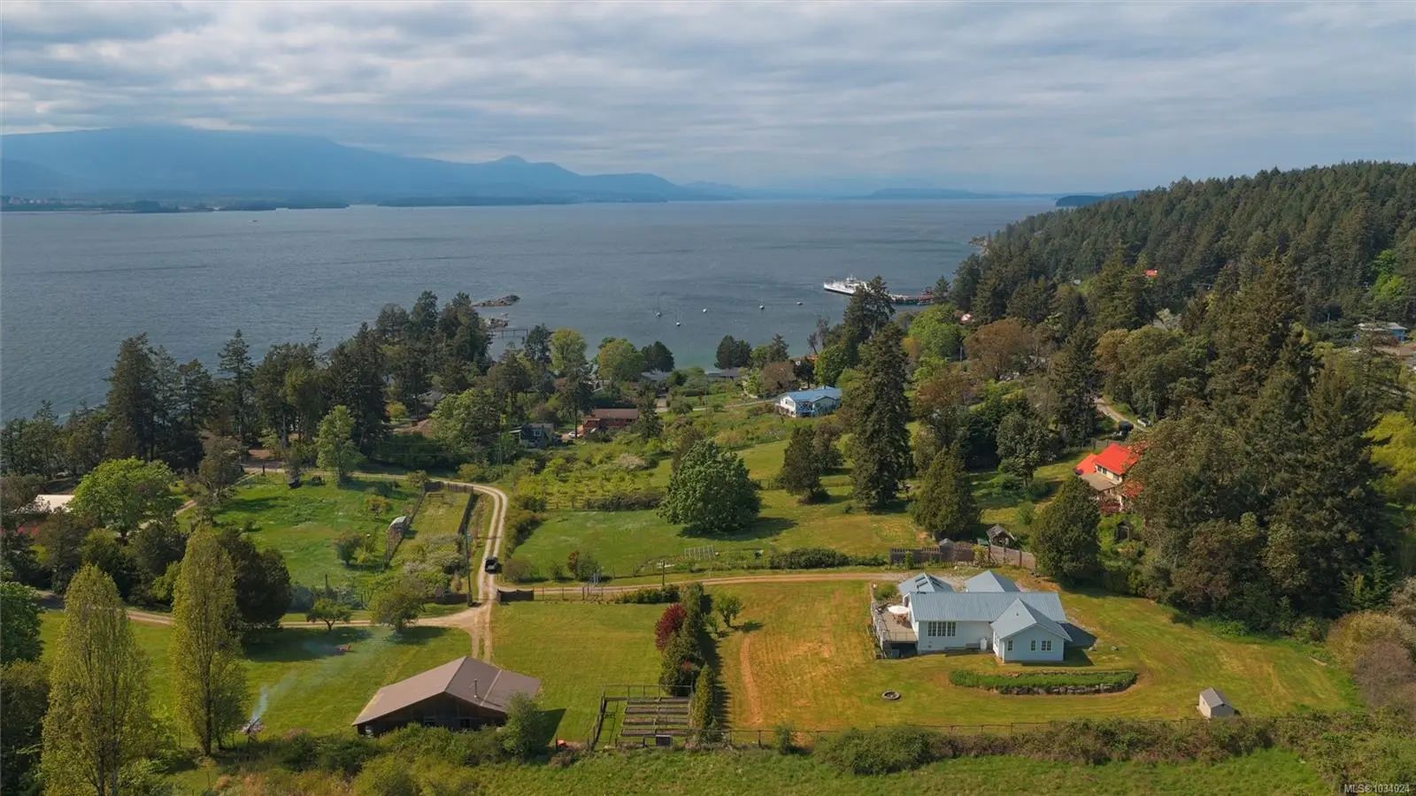 Residential Real Estate for Sale at 146 Tantramar Dr in the city of Salt Spring by MLS #1034024