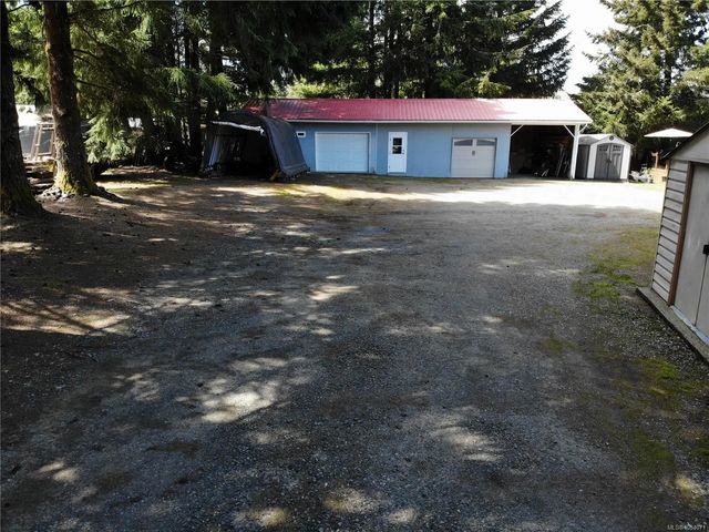 2 of 21 - 6855 Charles Pl, Honeymoon Bay, BC