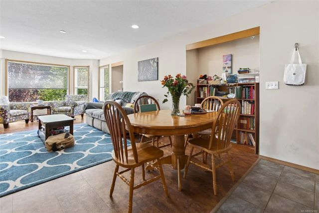 2 of 49 - 1270 Noel Ave, Comox, BC