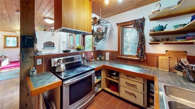 3 of 21 - 948 Harrison Way, Gabriola Island, BC