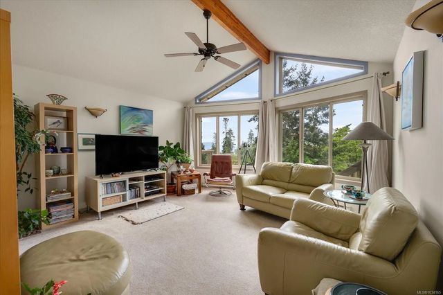 3 of 47 - 3122 Dolphin Dr, Nanoose Bay, BC