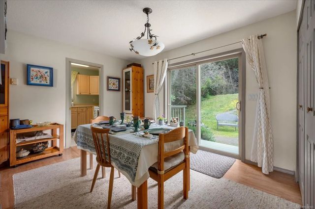 5 of 47 - 3122 Dolphin Dr, Nanoose Bay, BC