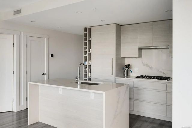 5 of 48 - 777 Herald St 1006, Victoria, BC
