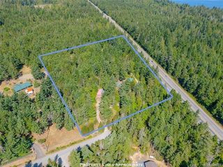 300 Oakdowne Rd, Qualicum Beach