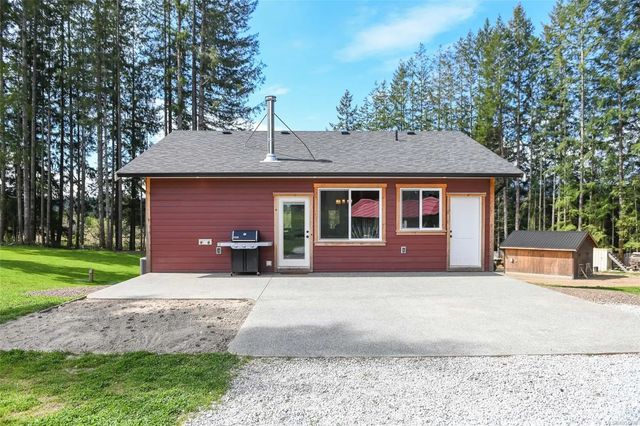4 of 44 - 7594 Island Hwy N, Merville, BC