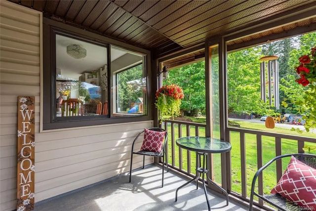 3 of 72 - 973 Island Hwy, Sayward, BC