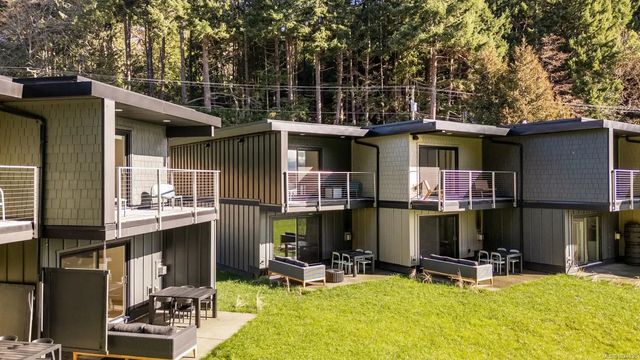 2 of 48 - 4305 Shingle Spit Rd 209, Hornby Island, BC