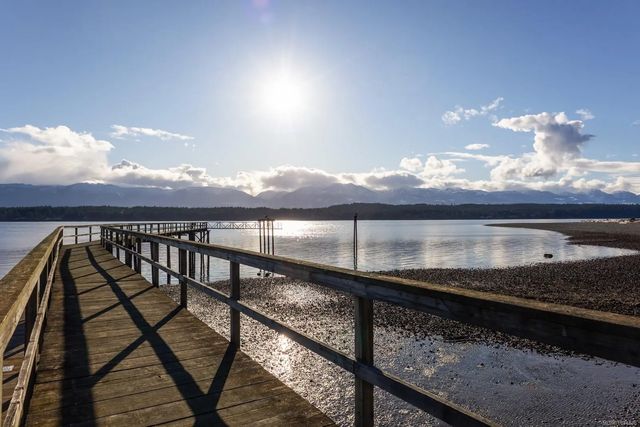 5 of 48 - 4305 Shingle Spit Rd 209, Hornby Island, BC
