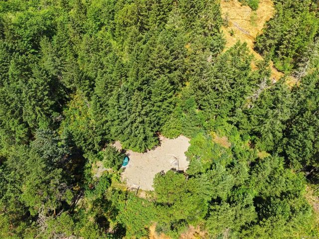 5 of 17 - 1515 Hartman Ave, Nanaimo, BC