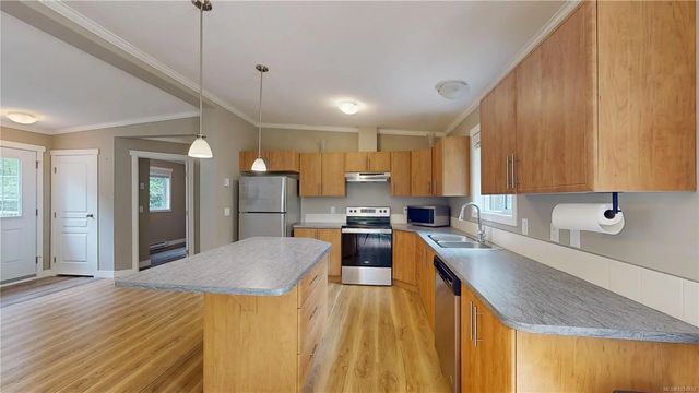 3 of 21 - 601 Wildwood Cres, Gabriola Island, BC