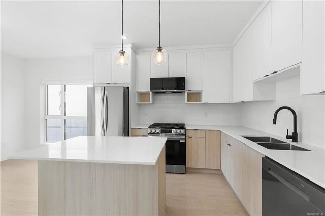 2 of 18 - 2629 Millstream Rd 317, Langford, BC