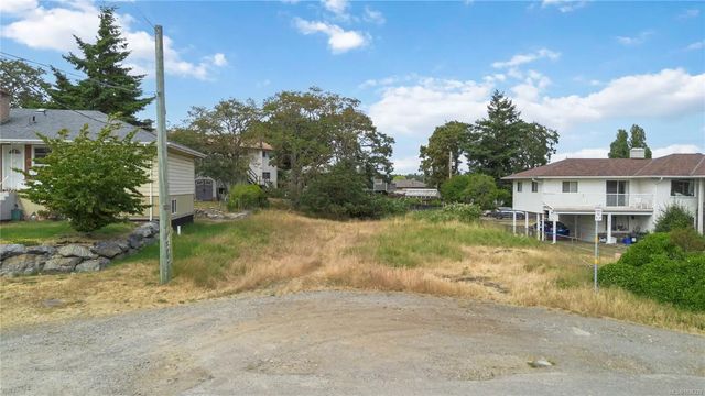 4 of 14 - 1360 Vista Hts, Victoria, BC