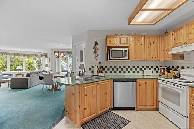 4 of 26 - 1320 Henry Rd 217, Courtenay, BC