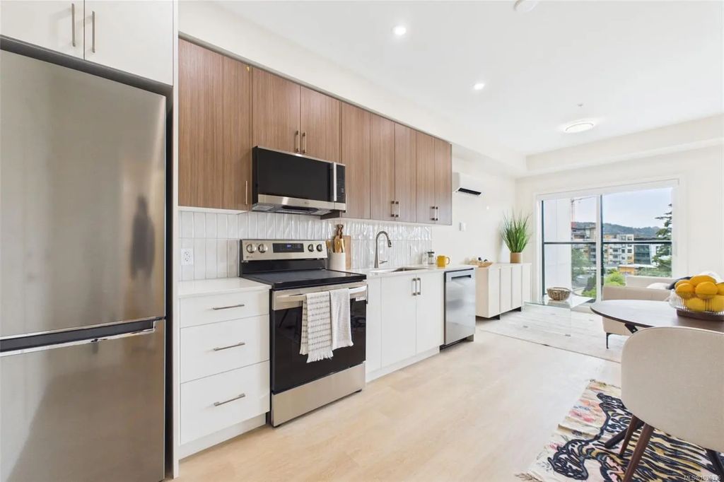 777 Station Ave 204, Langford