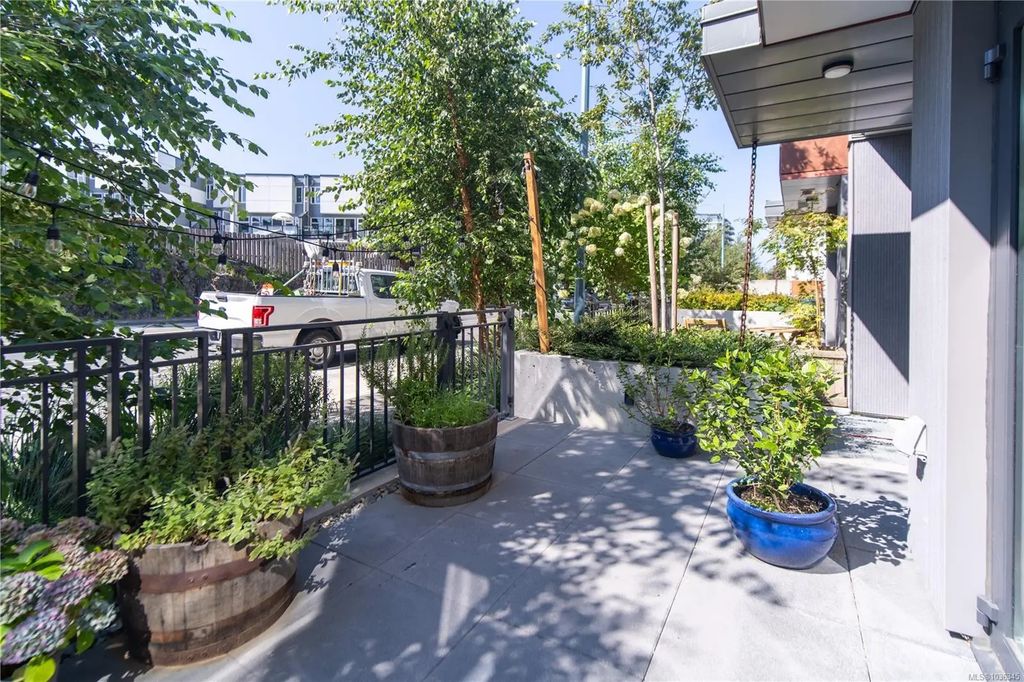 369 Tyee Rd 108, Victoria