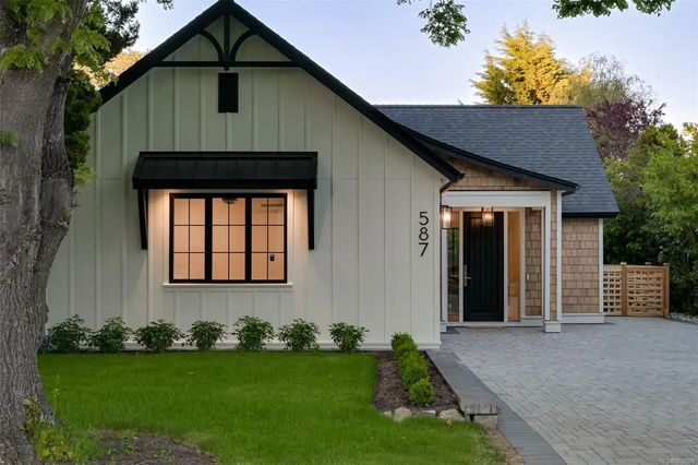 3 of 67 - 587 Oliver St, Oak Bay, BC