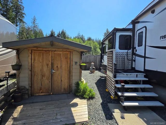 4 of 30 - 6050 Island Hwy 58, Qualicum Beach, BC