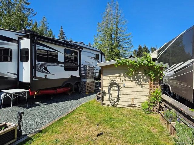 5 of 30 - 6050 Island Hwy 58, Qualicum Beach, BC