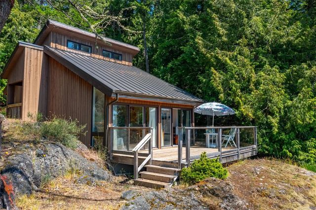 4 of 43 - 3803 Cutlass Crt, Pender Island, BC
