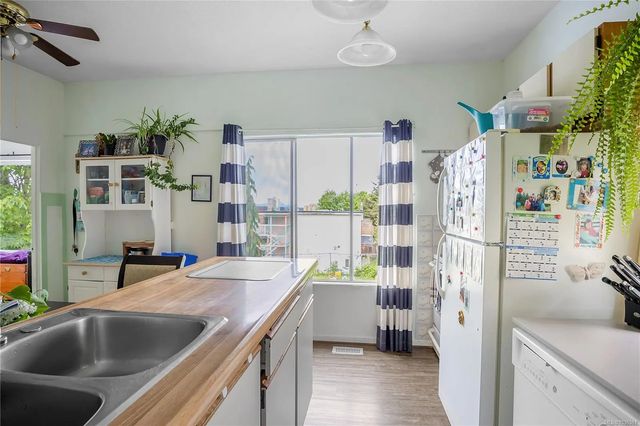 4 of 40 - 532 Prideaux St, Nanaimo, BC