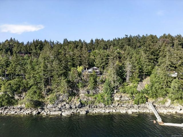 4 of 70 - 245 Mountain Park Dr, Salt Spring, BC