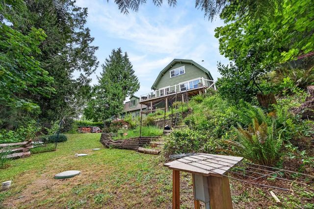 3 of 51 - 110 Forest Hill Pl, Salt Spring, BC