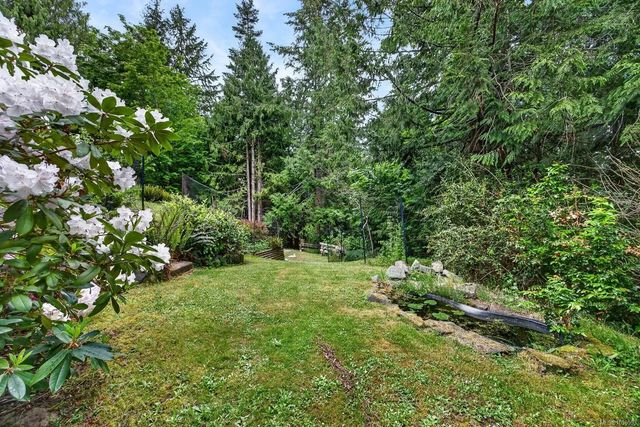 4 of 51 - 110 Forest Hill Pl, Salt Spring, BC